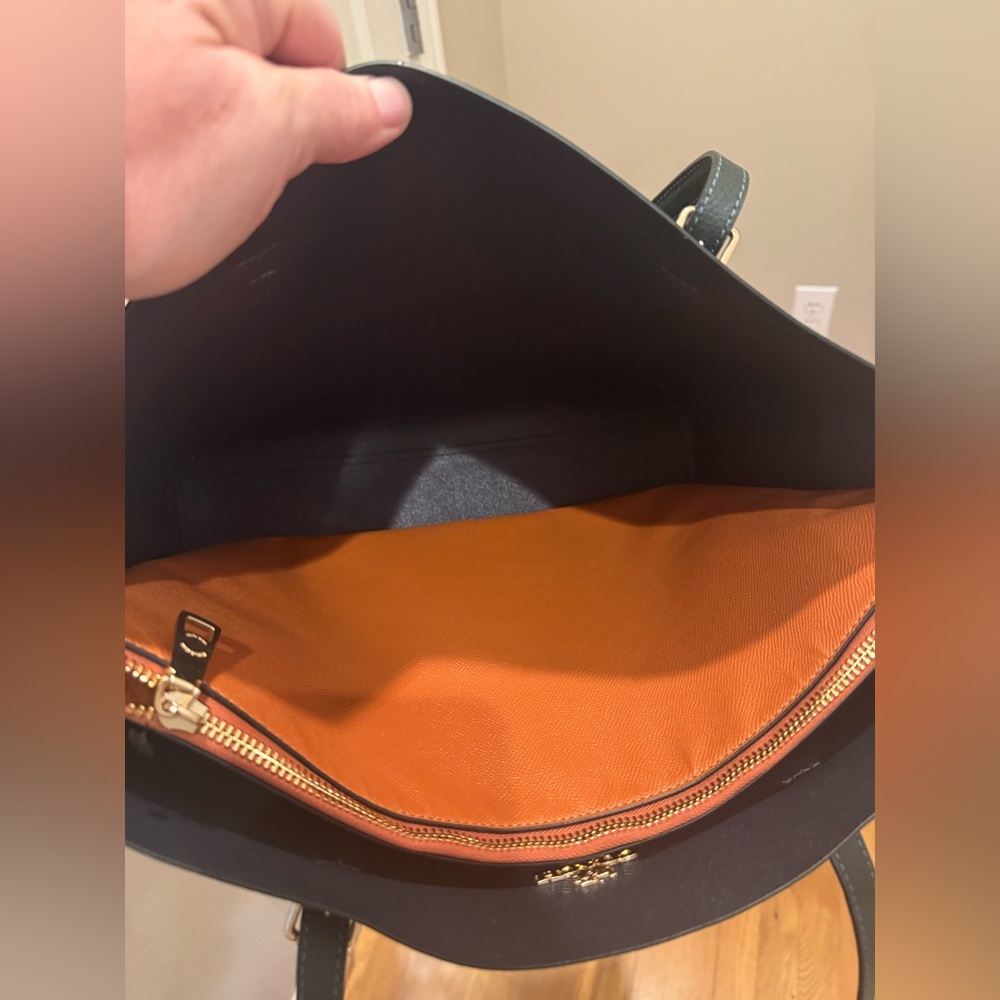 Coach - Mollie Tote - Dark Green Pebbled Leather - EUC Three Compartments - Picture 8 of 11